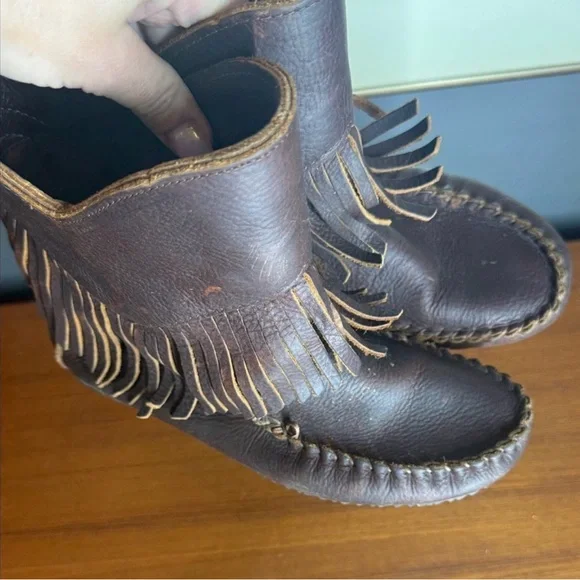 Manitobah Mukluks Okotoks boots in a brown or cocoa grain leather finish new !! - Picture 5 of 9